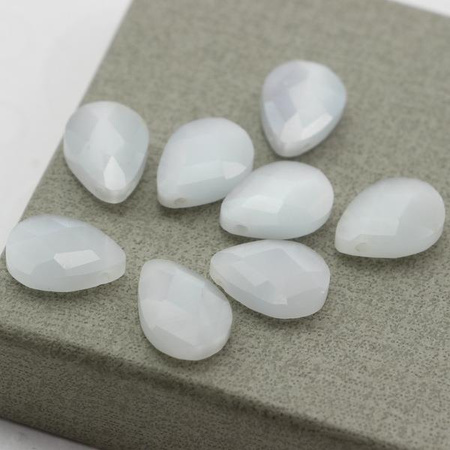 Kocie oko łezka fasetowana biała 14x10mm