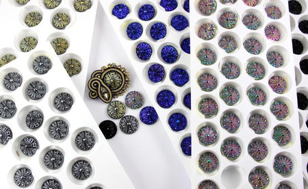 Kaboszon szklany Rosette silver black moneta 22mm