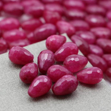 Jadeit kropla fasetowana rubinowa 12x8mm