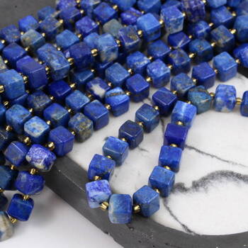 Lapis lazuli z pirytem kostka 8x8mm