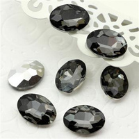 Kaboszon szklany owal fasetowany black diamond 18x13mm