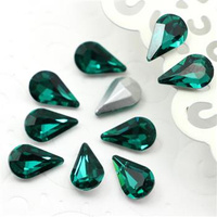 Kaboszon szklany łezka fasetowana emerald 13x8mm