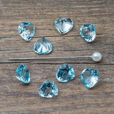 Topaz niebieski fasetowany do oprawy jubilerskiej serce 8mm