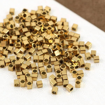 Przekładka kostka stal szlachetna pozłacana 2mm [20szt]