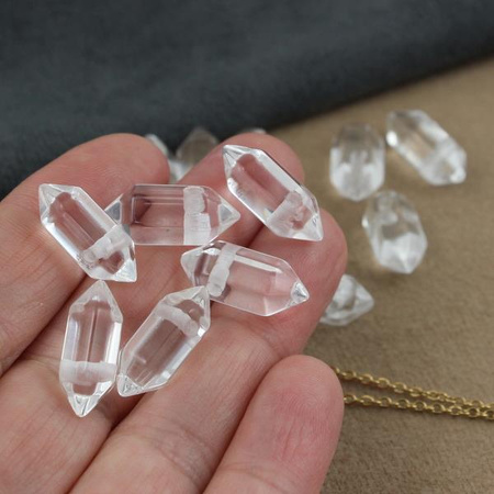 Kryształ górski zawieszka grot 20x9mm