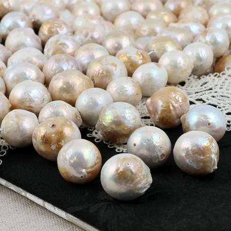 Perła słodkowodna baroque beżowo-złota kula 12-15mm