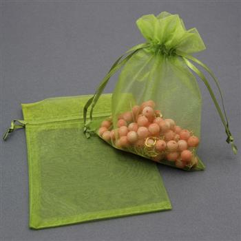 Woreczek z organzy oliwkowy 18x13cm