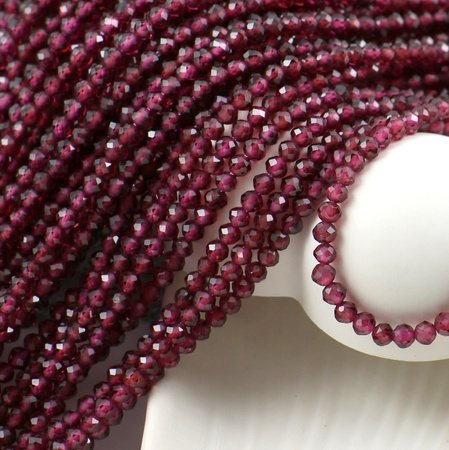 Granat purpurowy kula fasetowana 3mm [sznur 39cm]