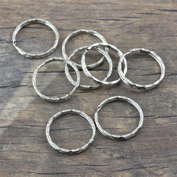 Kółko spiralne do kluczy/breloka karbowane srebrne 25mm