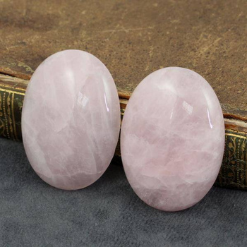 Kaboszon kwarc różowy owal 40x30mm