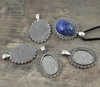 Baza do kaboszonu srebrna owal 25x18mm [1szt]
