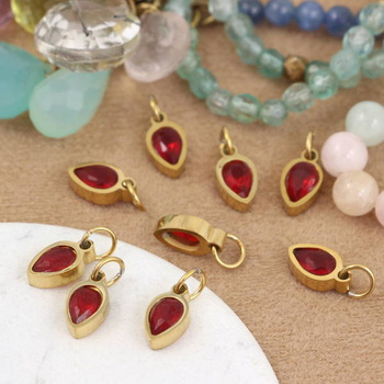 Stal szlachetna pozłacana PVD zawieszka czerwona w oprawie ZŁ 10x5mm