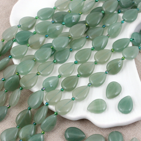 Awenturyn zielony łezka 18x13mm