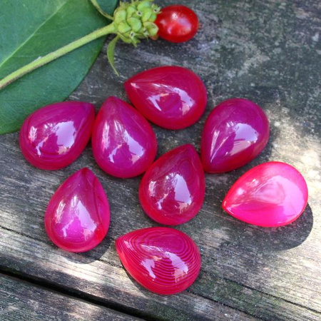 Kaboszon agat brazylijski łezka różowa 20x15mm