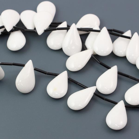 Jadeit łezka biała 24x14mm