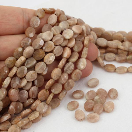 Kamień słoneczny owal fasetowany 9x7mm