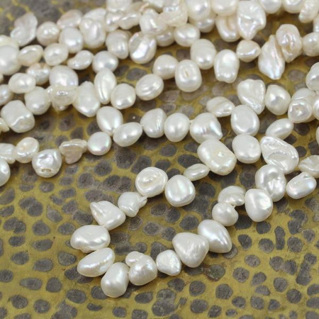 Perła słodkowodna biwa biała 9x7mm