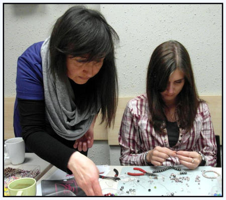 Bon upominkowy na grupowe warsztaty biżuteryjne w Warszawie