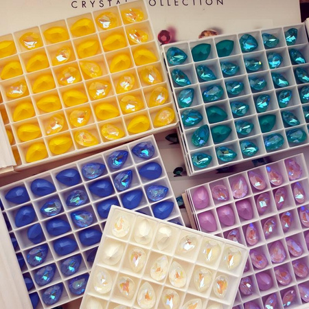 4320 Swarovski Pear Fancy Stone 14X10mm Sunshine DeLite