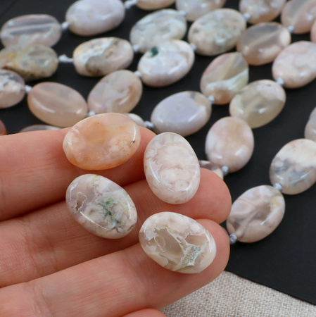 Agat sakura owal gładki 18x13mm