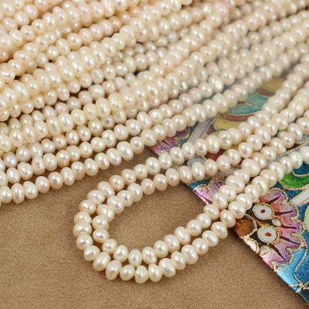 Perła słodkowodna biała oponka 4,5x3mm [sznur 40cm]