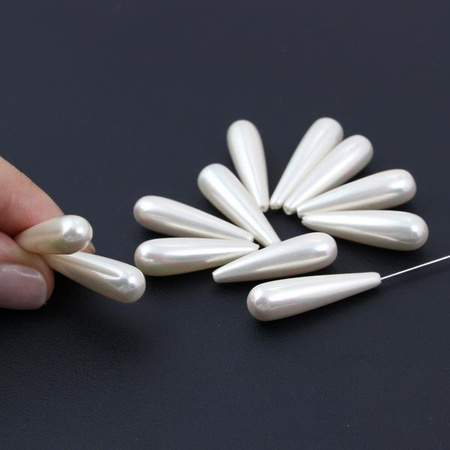 Perła seashell kropla biała wiercona do połowy HQ 30x8mm