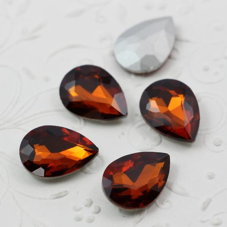 Kaboszon szklany łezka fasetowana smoked topaz 18x13mm