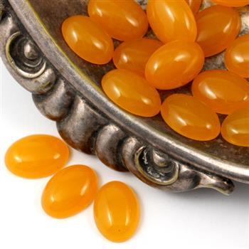 Kaboszon jadeit żółty owal 18x13mm