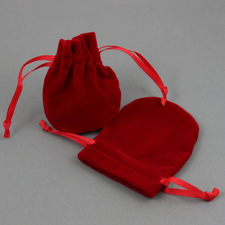 Sakiewka z weluru czerwona 10x8cm