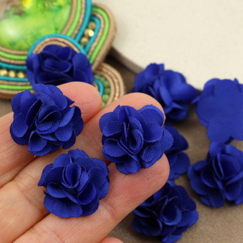 Kwiatek do naklejania szafirowy 20mm