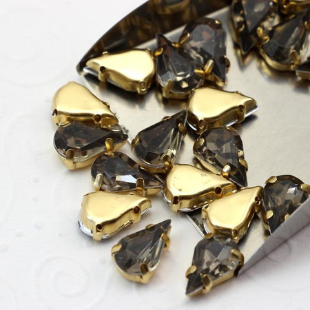 Kaboszon w oprawie łezka fasetowana szara 13x8mm