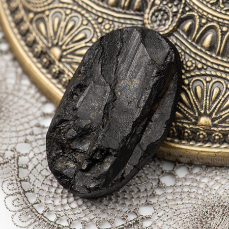 Kaboszon turmalin druza 33x21x10mm