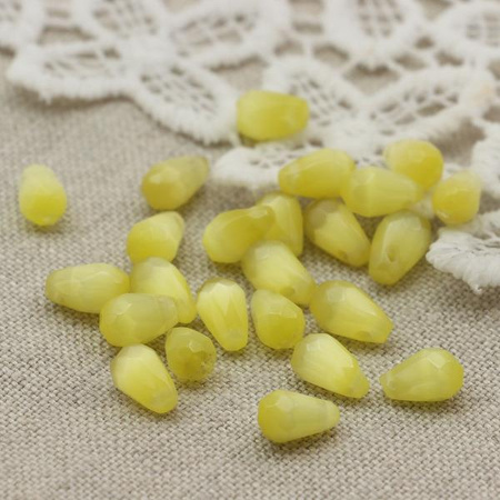 Kocie oko kropla fasetowana limonkowa 9x6mm