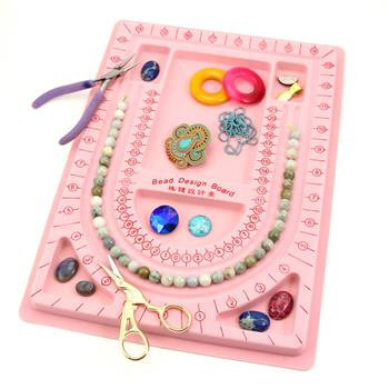 Taca / tablica do projektowania biżuterii różowa 33x24cm