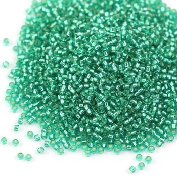 Toho Round 15/0 Silver-Lined Dk Peridot [5g]