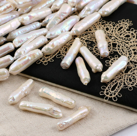 Perła słodkowodna biała pałeczka 30x8mm