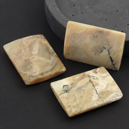 Opal afrykański prostokąt fasetowany plaster 40x30mm