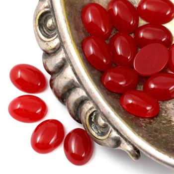 Kaboszon jadeit czerwony owal 16x12mm