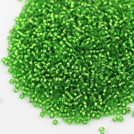 Toho Round 15/0 Silver-Lined Peridot [5g]
