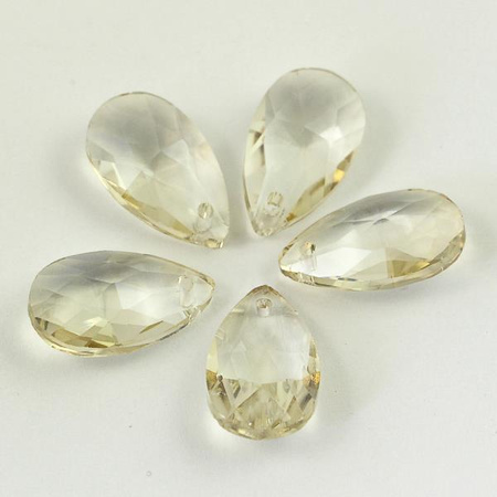 Kryształek szklany łezka fasetowana ivory 22x13mm