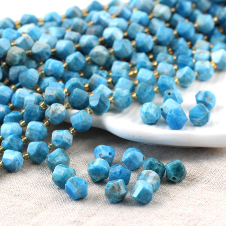 Apatyt kula twist fasetowana 8mm