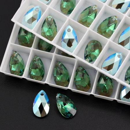 6106 Swarovski Pear-shaped Pendant 16x9mm Erinite Shimmer