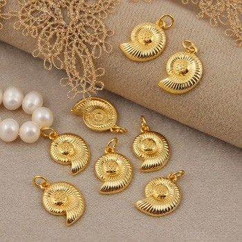 Zawieszka muszla mosiądz złocony 16x12mm