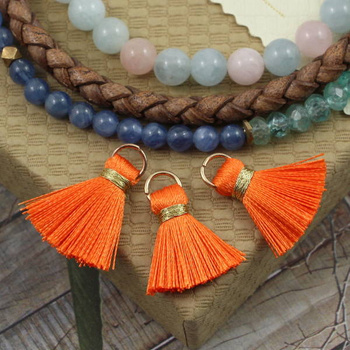 Chwost wiskozowy pomarańczowy z ogniwem 20x6mm