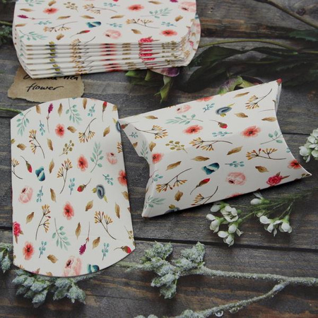 Pudełko składane typu poduszka boho 8x5x2cm