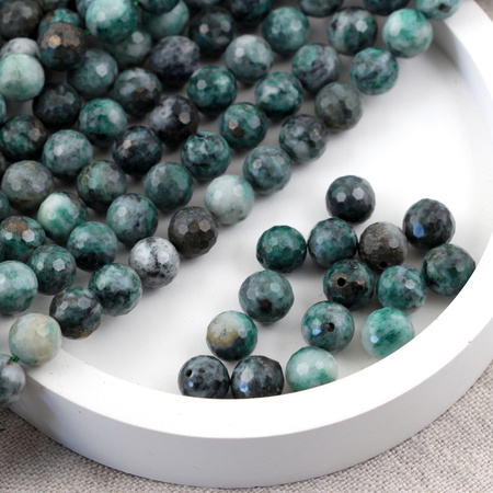 Szmaragd kula fasetowana 8mm