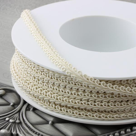 Wstążka ozdobna koronkowa kremowa 7x1mm Pega [1 metr]