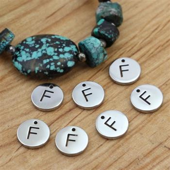 Zawieszka stal szlachetna blaszka 10mm litera F