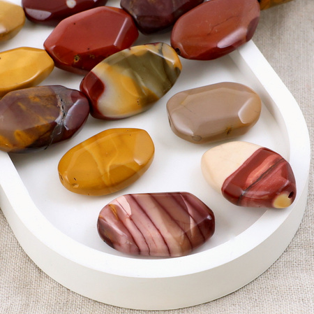 Mokait nieregularny owal 30x20mm