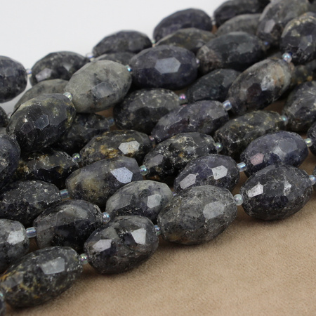 Iolit oliwka fasetowana 24x16mm